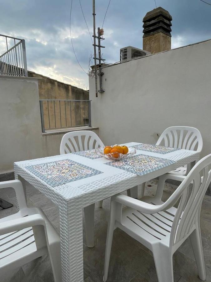 Casa Vacanze Al Trenta3 Marsala Ngoại thất bức ảnh